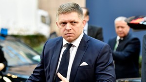 Spúšťame technické opatrenia na hranici s Rakúskom, prezradil Fico