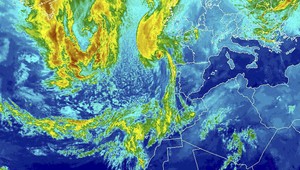 Rezort zahraničných vecí varuje Slovákov pred hurikánom Ophelia v Írsku