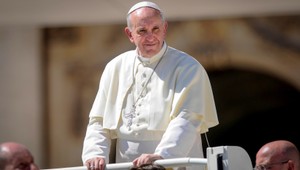 Pápež vyzýva na ukončenie vojny v Sýrii