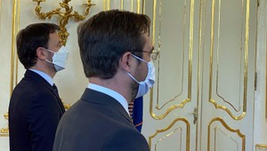 Krajčí podal demisiu. Od dočasného ministra Hegera prezidentka očakáva, že bude od parrnerov požadovť väčšiu podporu a pomoc