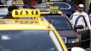 Košičania sa búria. Taxikári im vraj berú parkovacie miesta