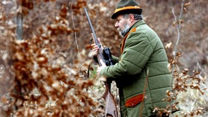 Poľovník postrelil manželku (56). Vraj nešťastná náhoda