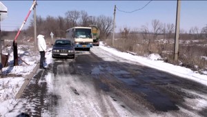 Proruskí separatisti na východe Ukrajiny ostreľovali mestečko Stanica Luhanska