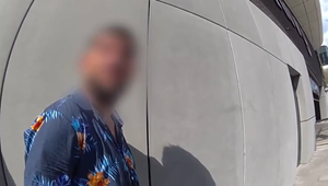 Pred stanicou sa strhla bitka kvôli drogám. Medzi útočníkmi bol aj 11-ročný chlapec