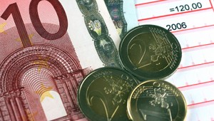 Neuveriteľná drzosť! Zlodej okrádal starenku (82), keď bola v byte