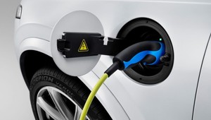 Investigatívne centrum Jána Kuciaka: Štát chcel vylepšovať sieť nabíjačiek pre elektromobily, ale dopadol ako obvykle