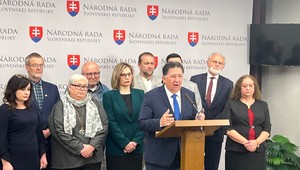 Občiansko-demokratická platforma odchádza z klubu OĽaNO: Ďalšie mesiace budú o spájaní, tvrdí Budaj