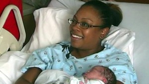 Nicole porodila na diaľnici. Nestihla prísť do nemocnice