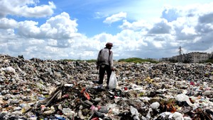 Nelegálne čierne skládky sú problémom každej obce