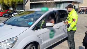 Polícia sa zamerala na nelegálnu prácu cudzincov. Vyhostila troch Indov