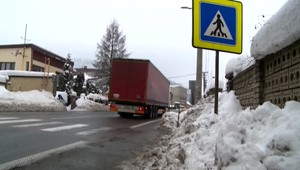 Cestári upozorňujú vodičov: Na tomto úseku si dajte pozor pred poľadovicou