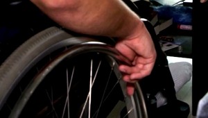 Zdravotne znevýhodnení pacienti budú možno konečne môcť prísť do nemocnice so sprievodom