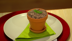 Jarný púčik s jedlou hlinou