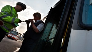 Alkohol za volant nepatrí! Opití vodiči stále pribúdajú