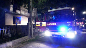 Veľký požiar v Starej Kremničke. K založeniu požiaru sa priznal majiteľ domu, ohrozil seba i svojich príbuzných