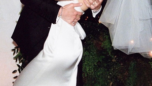 Najprv sa tajne vydala, teraz ukázala šaty: Wau, veď tie sú dokonalé!