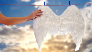 Vatikánsky kňaz: Anjeli existujú, ale nemajú krídla