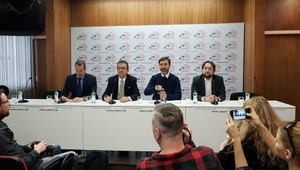 NAŽIVO: Smer sa vyjadrí k aktuálnej situácii