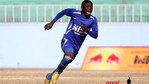 Dva extra góly od polovice z Nepálu! Jedna bomba, jeden babrák