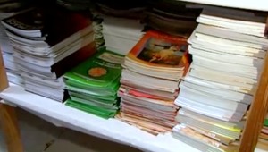 Školy sú bez učebníc. Nie je jasné, kedy sa ich podarí dodať