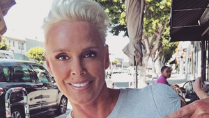 Tehotenstvo 55-ročnej Nielsen prekvapilo svet: Teraz šokuje fotkami mesiac po pôrode!