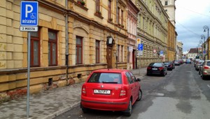 Parkovanie na miestach ZŤP vás môže vyjsť poriadne draho. Presvedčil sa o tom Kočner aj policajt