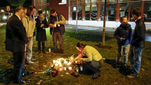 Zabijaka zo švédskej školy viedol rasizmus. Obete si vyberal