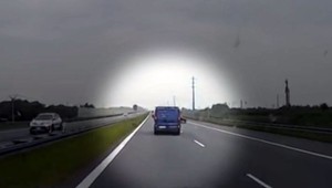 Rozhodovala každá sekunda. Sanitku, ktorá prevážala srdce, blokoval mikrobus