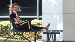 Zo slávnej modelky troska: Keď sa uvidela na paparazzi záberoch, zostala v šoku