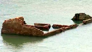 Neskutočný pohľad! Voda klesla a vynorilo sa potopené mesto