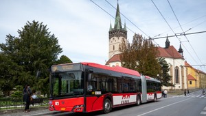 Dopravný podnik prepúšťa vodiča trolejbusu. Počas dychovej skúšky nafúkal