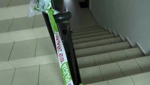 Exmanžel nožom pichol svoju bývalú ženu, v nemocnici skončila aj ich malá dcérka