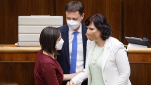 Spor v Za ľudí sa vyostruje: Vyhrá Remišová alebo Kolíková?