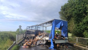 Mimoriadna tragická nehoda pri Kolárove má piatu obeť