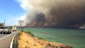 VIDEO: Turistami obľúbený ostrov Maui sužuje požiar. Úrady vyhlásili stav núdze