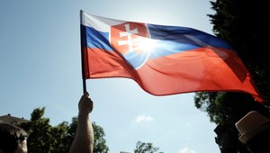 Antifašisti v Bratislave. Podporili ich aj Iveta Radičová či Ivo Nesrovnal