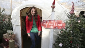 Kate sa pripravuje na Vianoce, vstúpila do čarokrásneho lesa Elfov