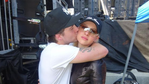 Mladý Beckham šokuje! Nahé fotky so snúbenicou, zožal za ne kritiku!