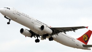 Leteckú dopravu ohrozujú počítače, ktoré mali pomáhať