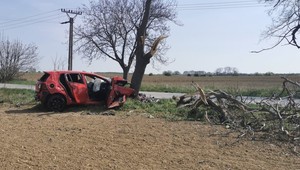 Vážna dopravná nehoda pri Pezinku. Zasahovať musel aj záchranársky vrtuľník