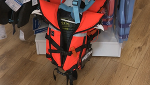 Zlyhanie plávacích pomôcok môže stáť detský život. Viete, ako vybrať tie správne?