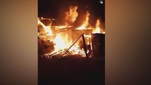 Ohnivé peklo v Lipanoch: Požiar obydlí si vyžiadal jednu obeť