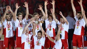 Šéfa poľského volejbalového zväzu obvinili z korupcie