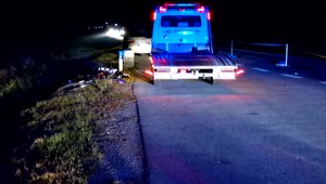 Dôchodca (71) zrazil pri Svidníku troch cyklistov, jeden nehodu neprežil