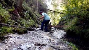 Do roklín deti neberte. Záchranári upozorňujú na ich vybavenie