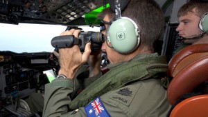 Našlo sa lietadlo? V oceáne objavili veľké predmety