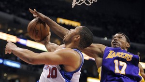 Derby v LA pre Lakers, Boston so 6. výhrou v rade