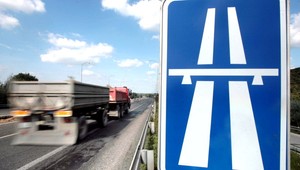 Nové diaľničné známky a nový spôsob kontroly. Pokuta vám príde domov