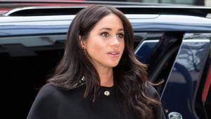 Meghan si musí zmeniť priezvisko! TAKTO sa bude podpisovať po novom!