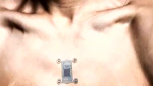 Tak tento Rus sa už nikde nestratí. Do hrude si implantoval kompas